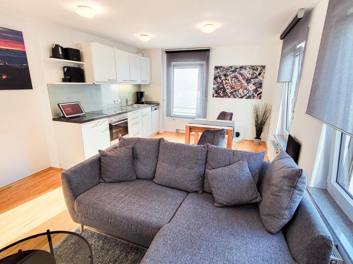 Zentrale Ferienwohnung In Aalen City Mit 4-Sternen Εξωτερικό φωτογραφία